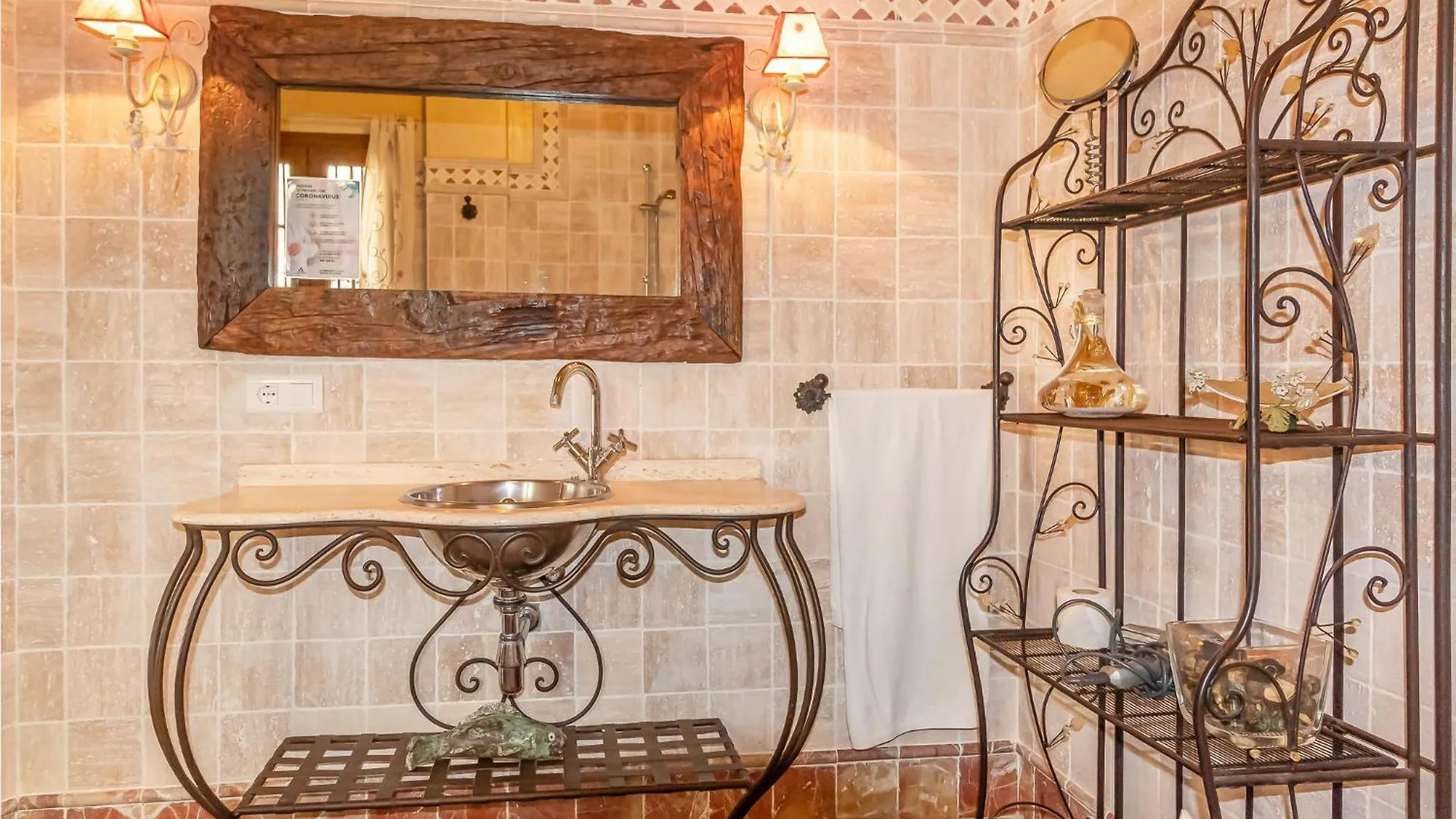 7 Bedroom Stunning Home In Frigiliana Acebuchal