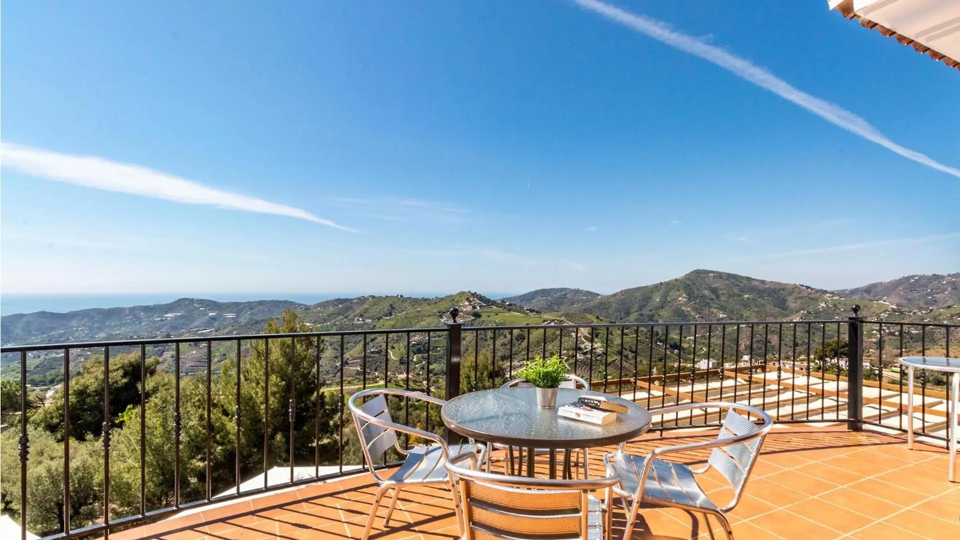 7 Bedroom Stunning Home In Frigiliana Acebuchal Spagna