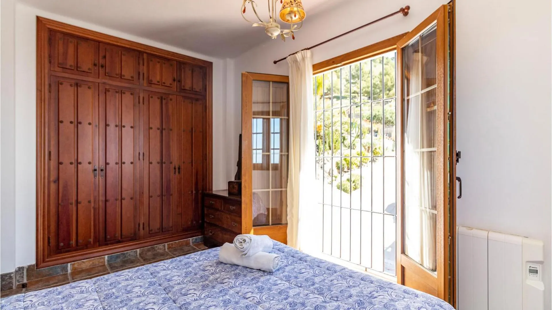 7 Bedroom Stunning Home In Frigiliana Acebuchal